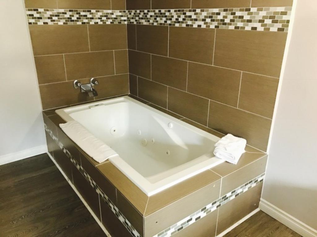Kings Row Inn Milwaukie Kültér fotó