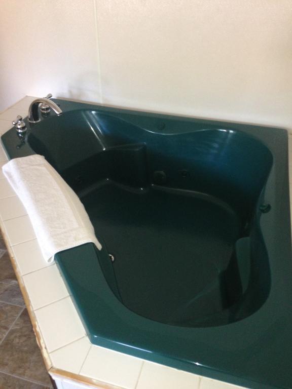 Kings Row Inn Milwaukie Szoba fotó